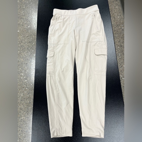 Athleta Abalone Fleece Lined Tapered Cargo Pants Sz 6 - Picture 4 of 9